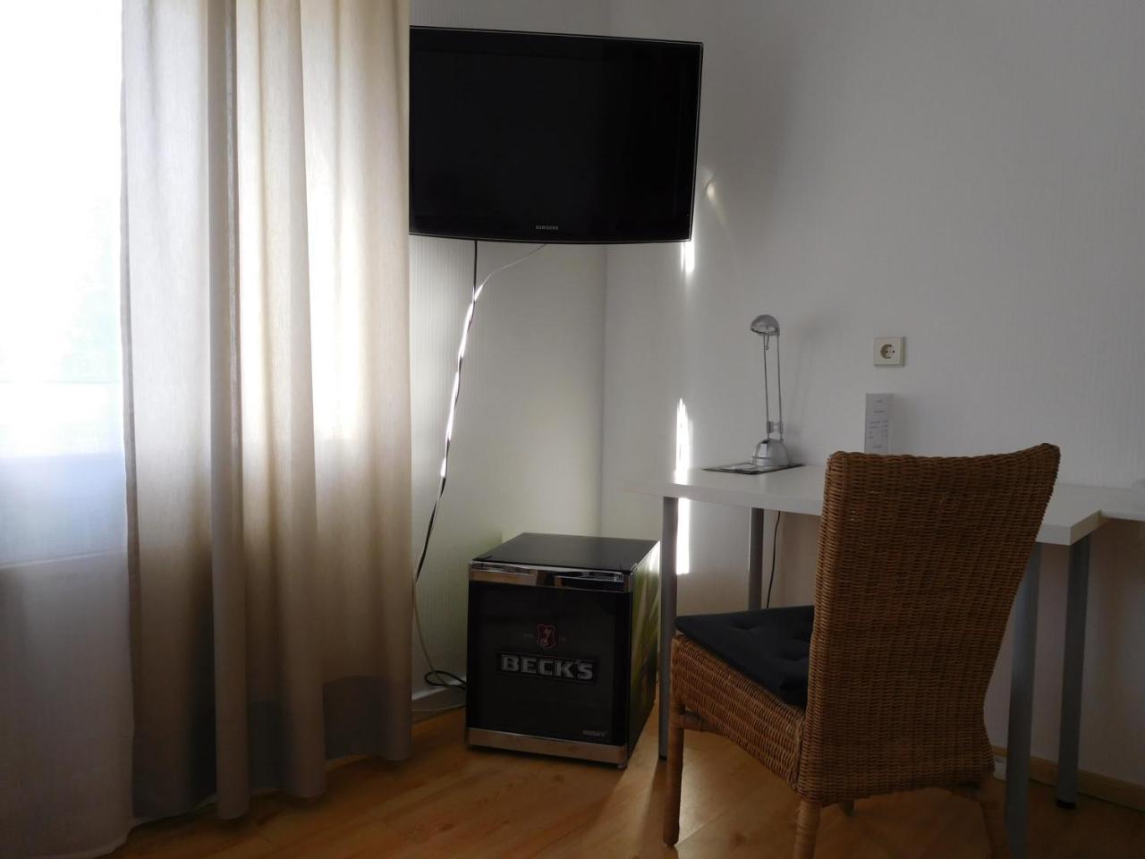 Arkadia Hotel ブルクヴェーデル エクステリア 写真